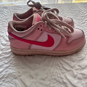 Nike Kids Pink Sneakers BARBIE NIKE DUNKS